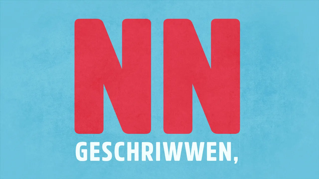 Blauer Hintergrund mit roten 'NN'-Buchstaben und weißen 'GESCHRITTWEN'-Text.